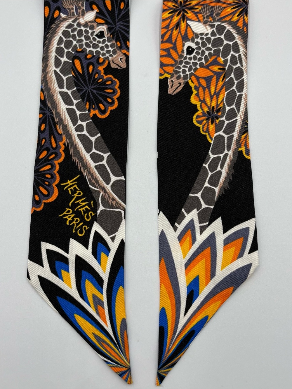 Hermès The Three Graces Twilly Scarf Black Orange Giraffe Floral Silk - Picture 3 of 6